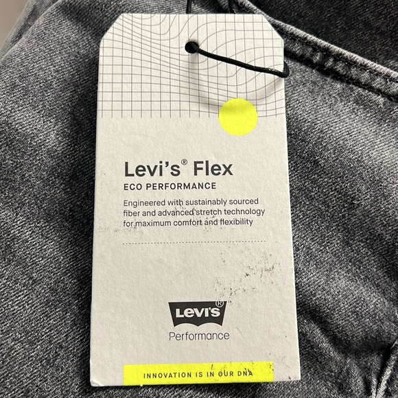 NWT Levi's Premium 512 MEN’S SLIM TAPER FLEX JEANS, Undercast-Black - Size 30x32 - Picture 9 of 10